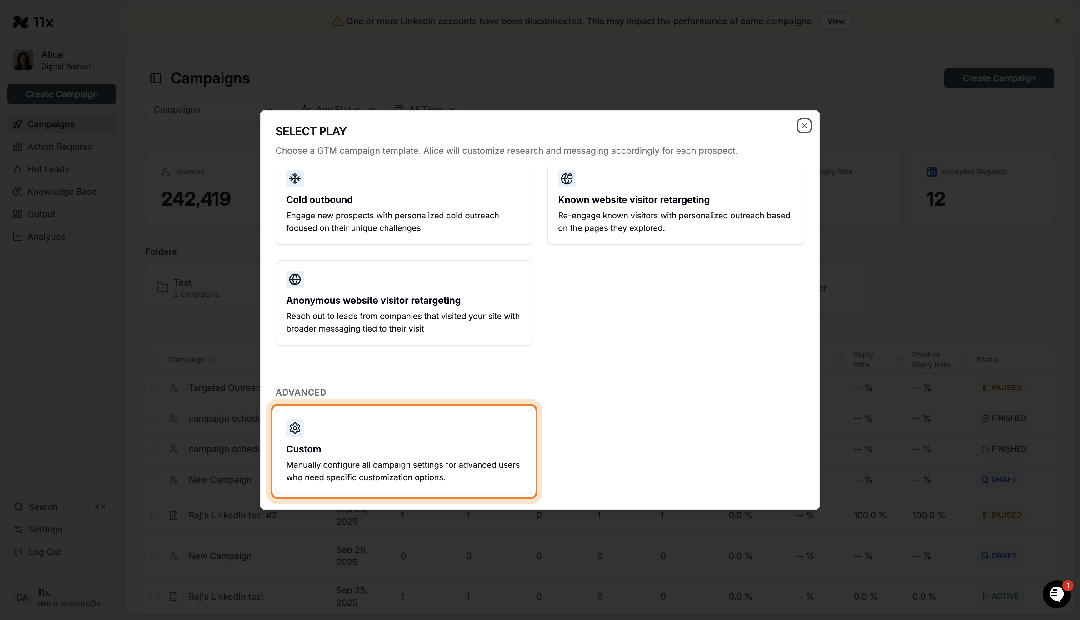 Select Play modal with Custom template highlighted